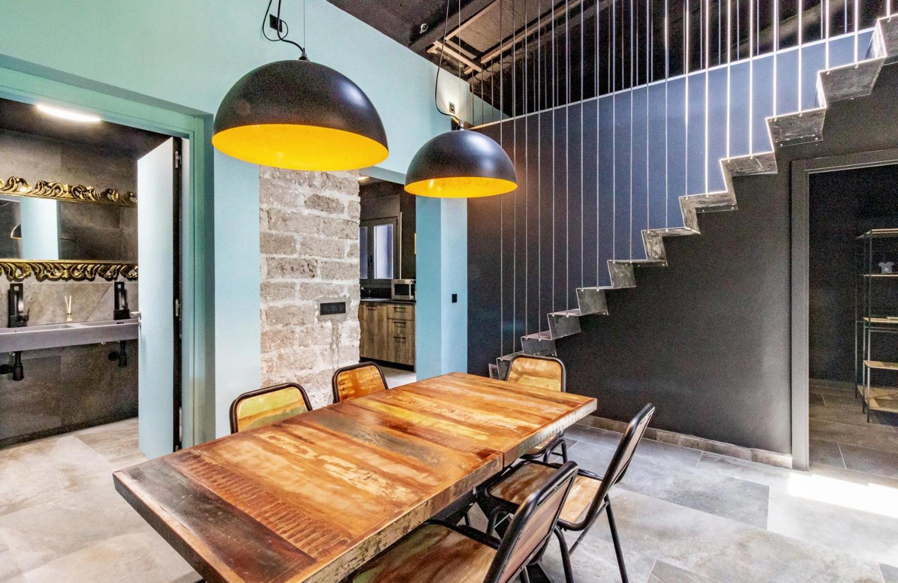 Black House Sorprendente Casa Estilo Industrial Olot Dış mekan fotoğraf